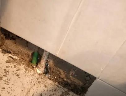 翁源楼顶漏水维修公司分享下修复水管漏水的几种小方法